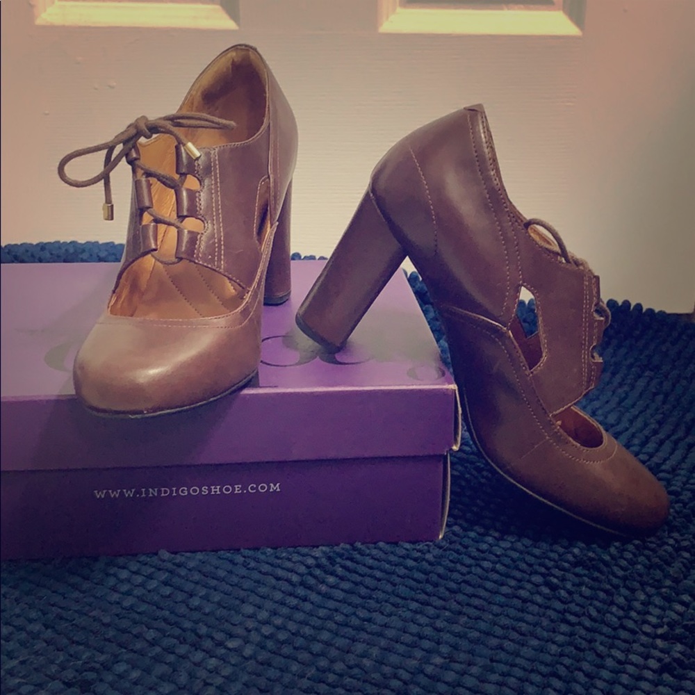 Clark’s Loyal Heart Midbrown Maryjane Style Heels